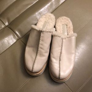 Fuzzy Vince clog